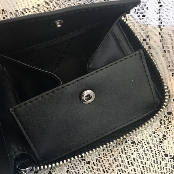 Michael Kors Men's Cooper Logo Zip-Around Wallet Hemp color - Picture 5 of 9